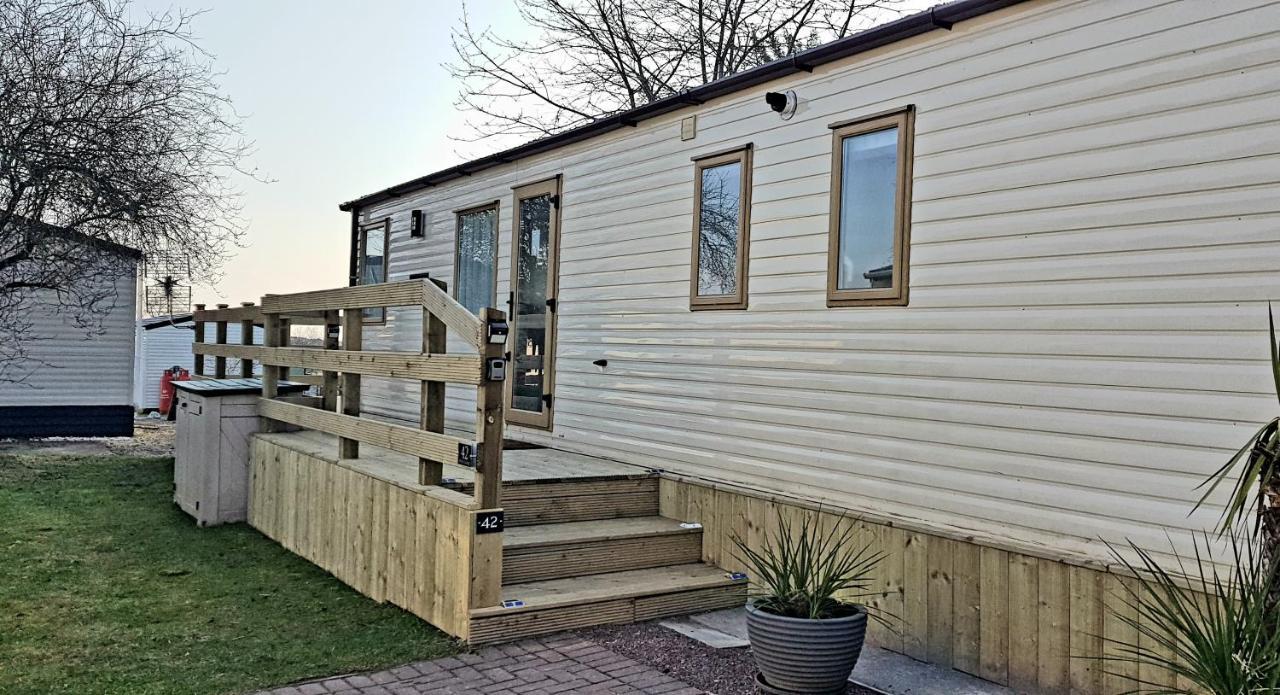No42 Wild Goose Villa Dornoch Exterior photo