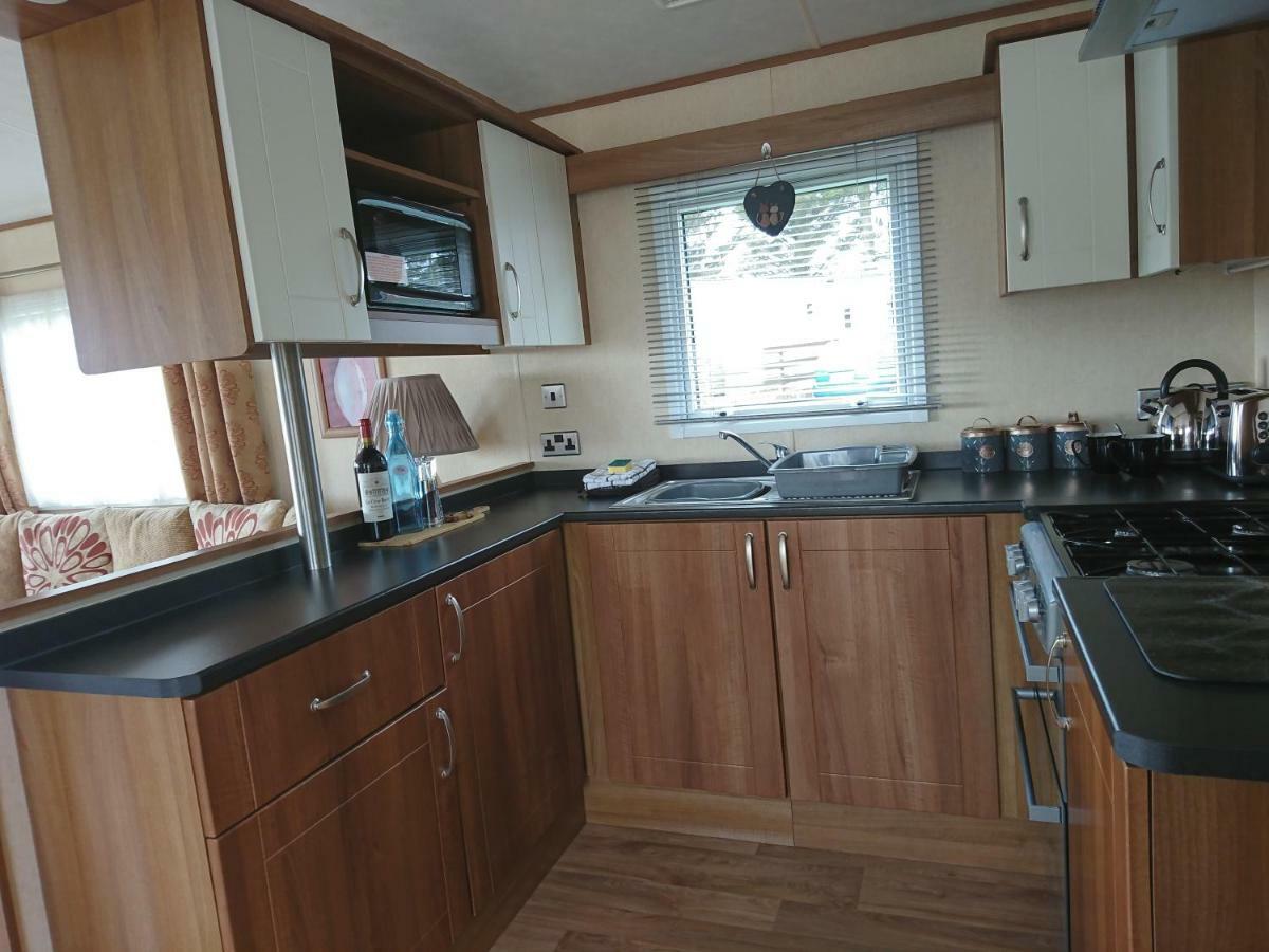 No42 Wild Goose Villa Dornoch Exterior photo